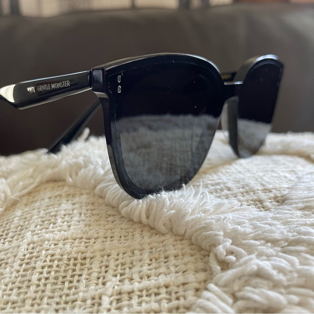 Gentle Monster Black Oversized Sunglasses
